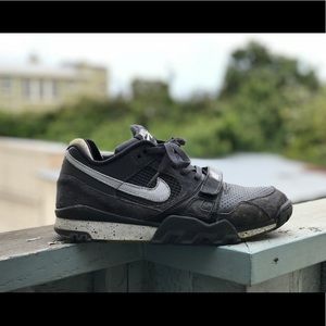 Nike SB Trainer 1 Mid